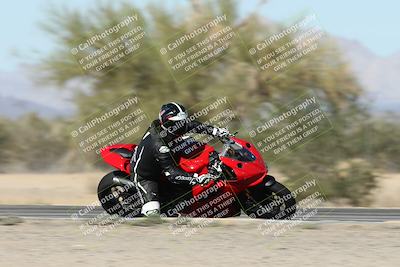 media/Dec-01-2025-Moto Forza (Mon) [[2daa91e15f]]/2-Intermediate Group/Session 3 (Turn 7 Inside Pans)/